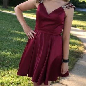 Hannah S 27192 Size 6 Worn Once Altered